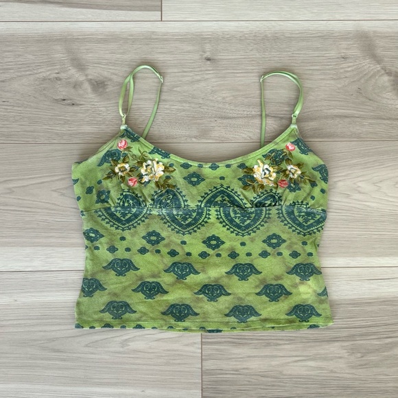 Bisou Bisou Tops - vintage bisou bisou floral embroidered tank top